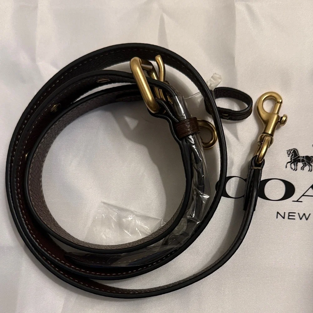 Coach Lana Shoulder Bag 23 - Picture 6 of 11